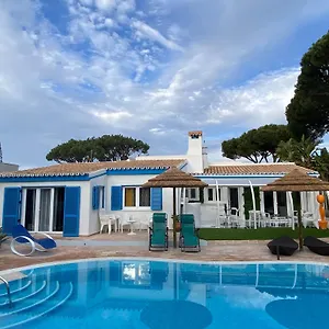https://villa-chelsea.hotelaalgarve.com